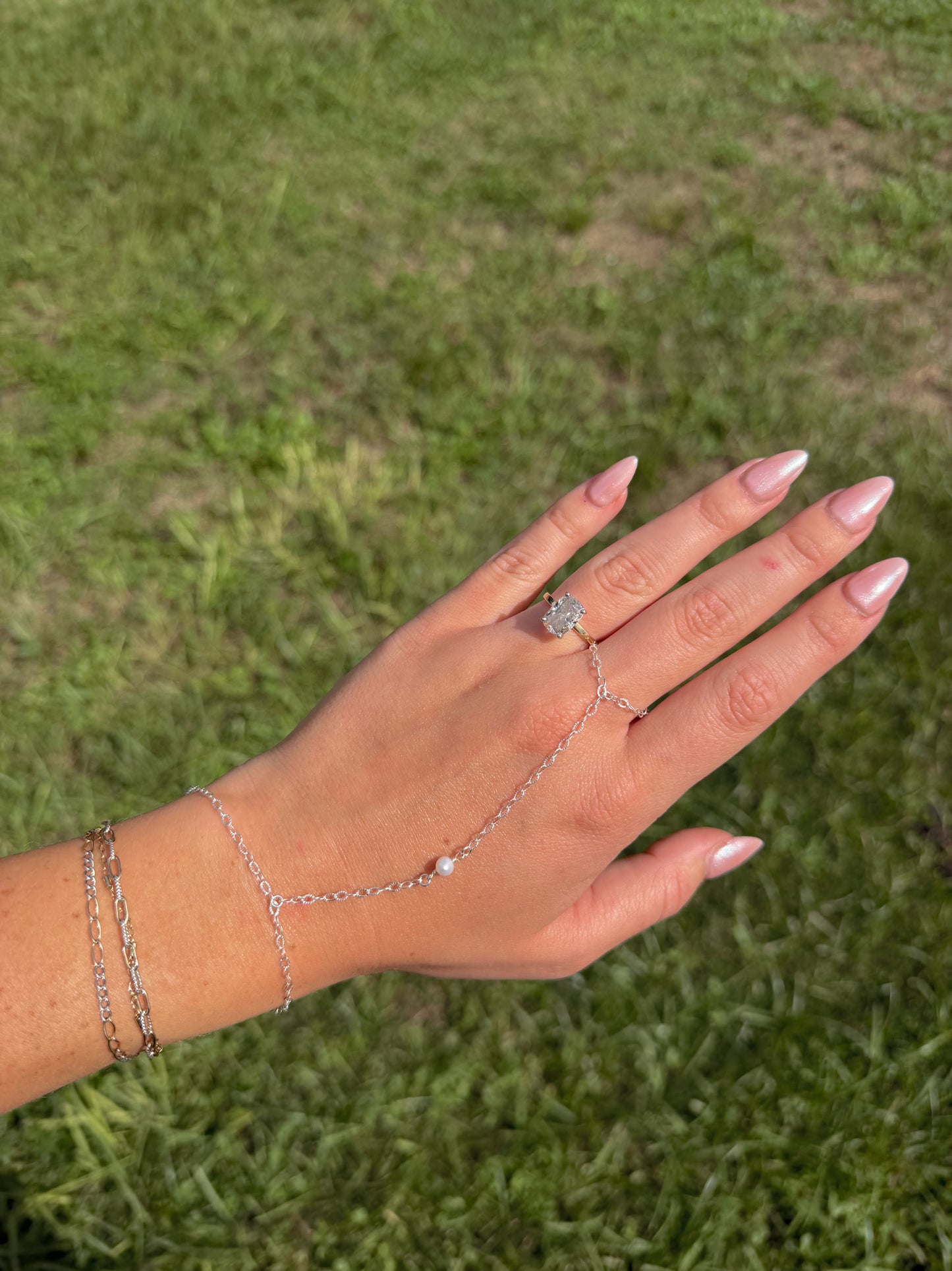 Isla Hand Chain
